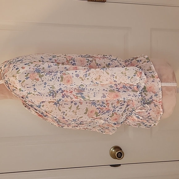 A.N.A Sheer, Floral, Button Blouse, Size PS.  EUC! - Picture 5 of 8